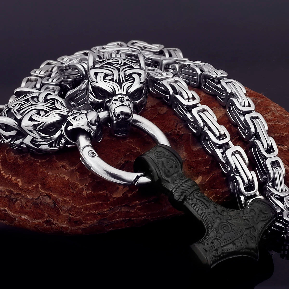 Nordic Celtic Wolf  Necklace Pendant Viking Wolf Head