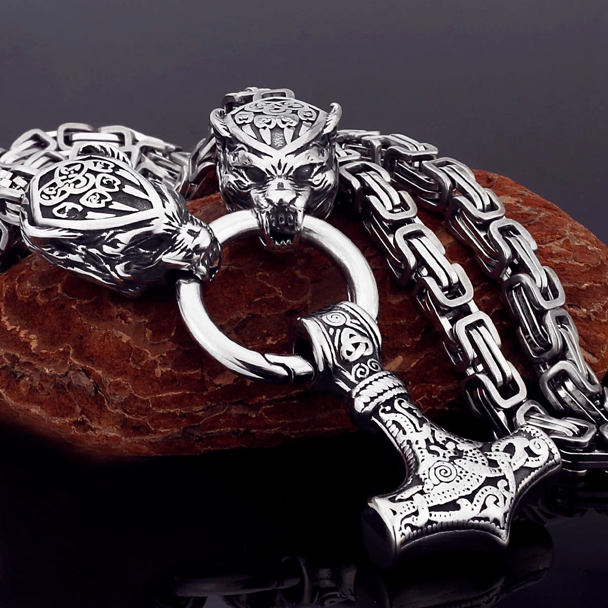 Nordic Celtic Wolf  Necklace Pendant Viking Wolf Head